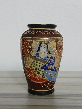 Vintage Japanese Satsuma Moriage Bud Vase Immortals 3" Miniature Vase